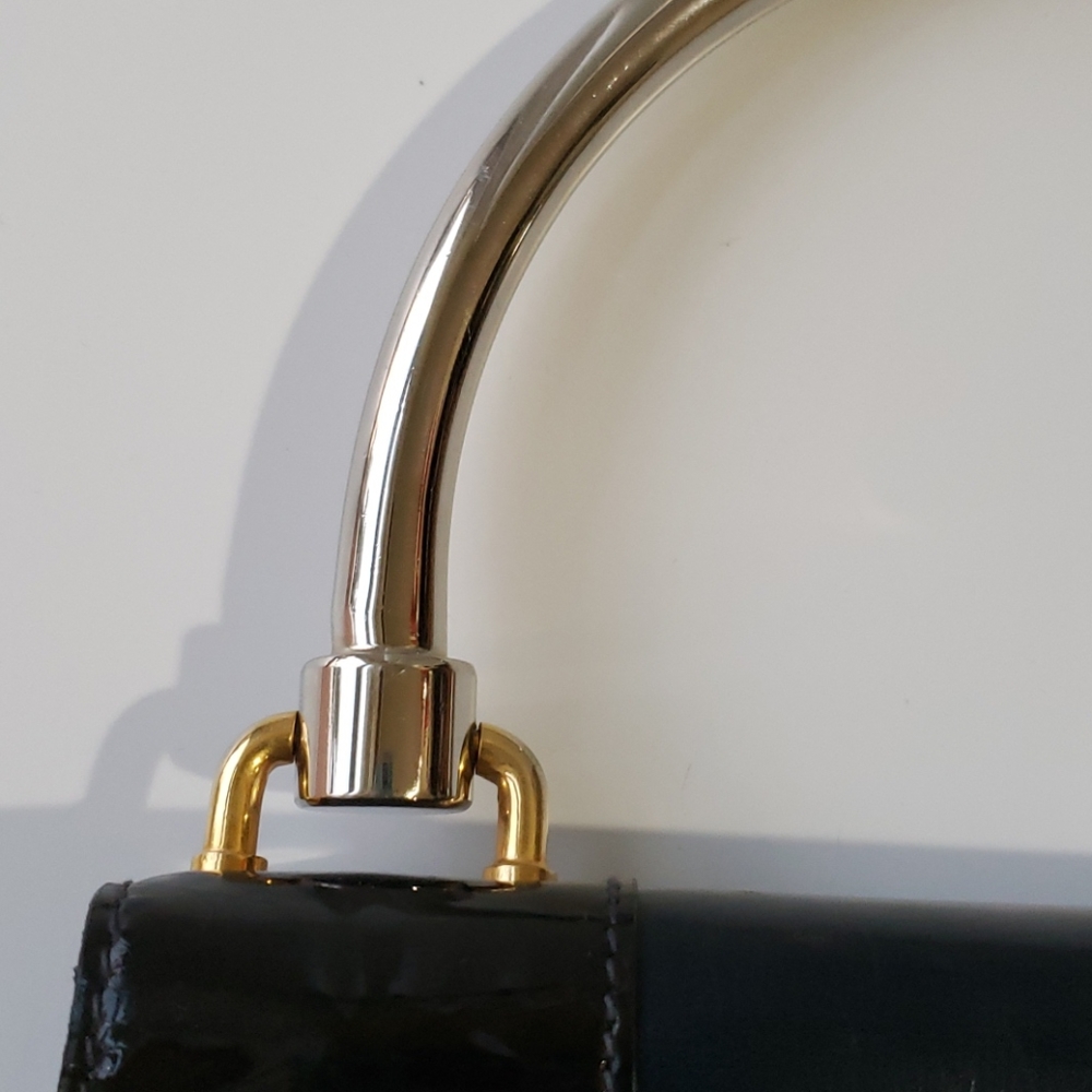 Vintage Black Gucci purse with Silver Metal Handle - Picture 5 of 5